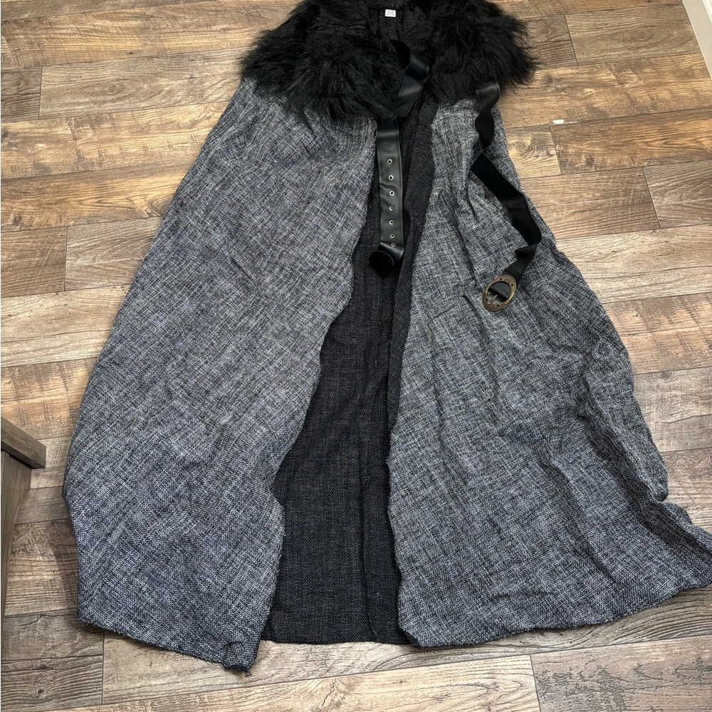 Game of Thrones Costume Gray Faux Fur Collar Cape